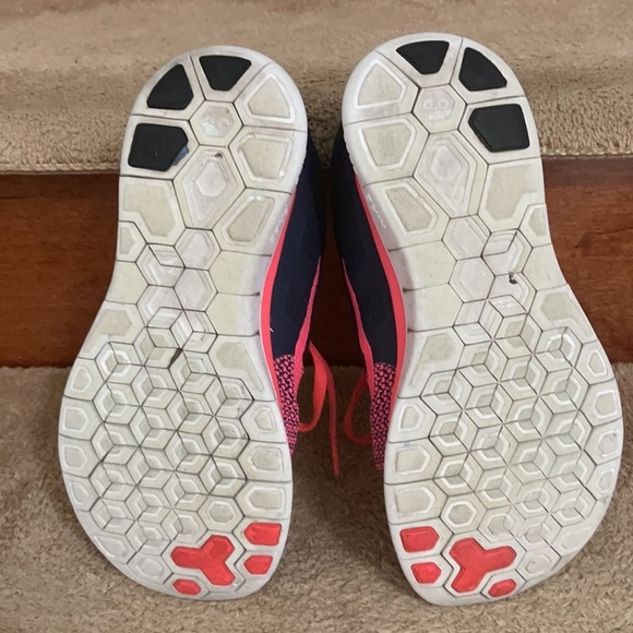 NIKE Free Running Sneakers For Women Size 7 In Very Good Condition - Picture 7 of 7